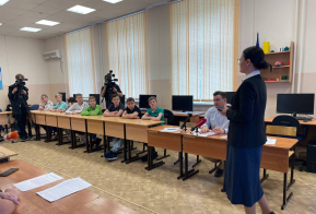 Школьников края научат безопасному поведению в Интернете